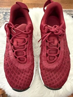 Underarmour Tribase Reign 5 Women's Burgundy Athletic Sneakers